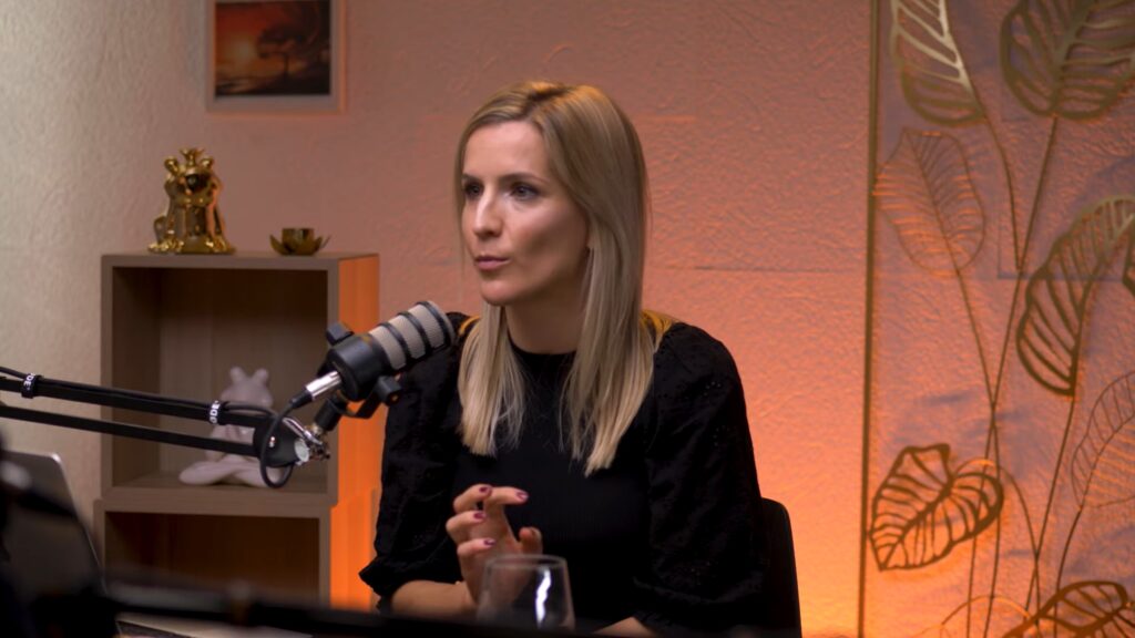 Ana Vehovar, Sensa - portret